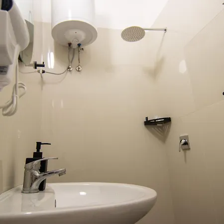 Lalun Aparts Hotel Golem (Tirana)