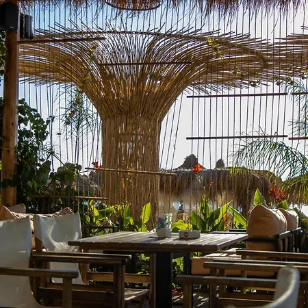 Hotel Lalun Aparts Golem (Tirana)