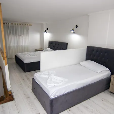 Lalun Aparts * Golem (Tirana)