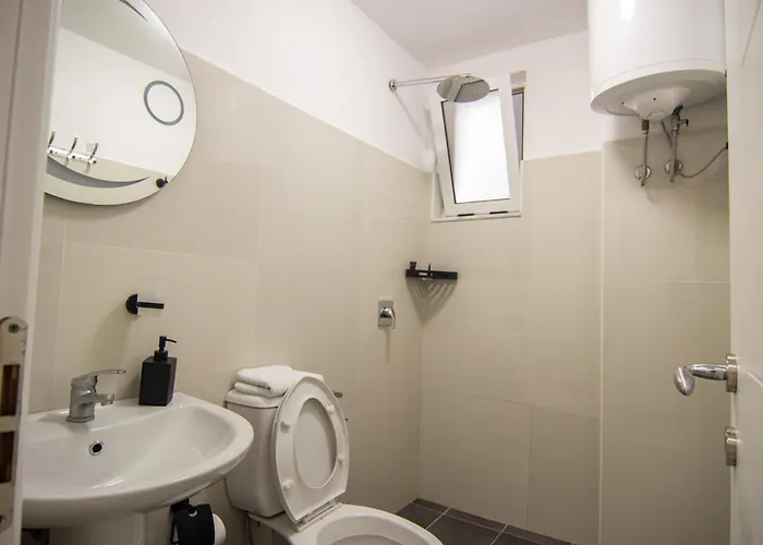 Lalun Aparts فندق