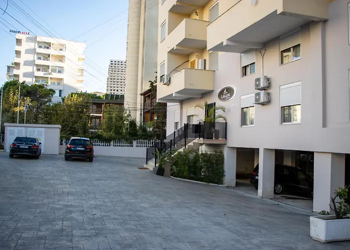 Lalun Aparts فندق *