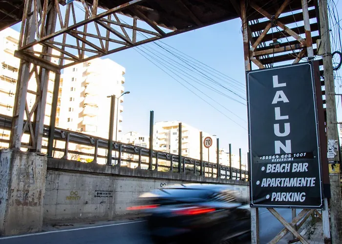 Lalun Aparts غوليم