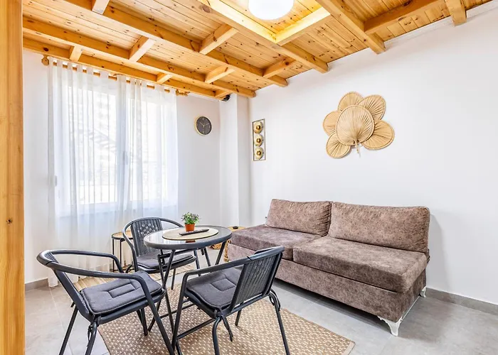 Hotel Lalun Aparts Golem (Tirana)