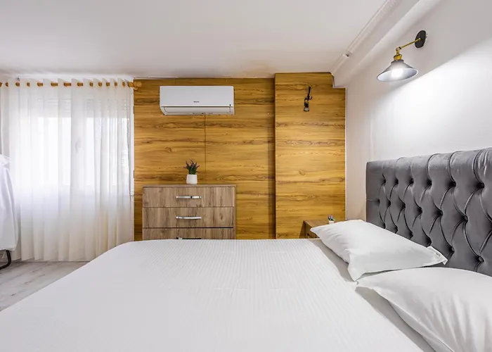Hotel Lalun Aparts Golem (Tirana)